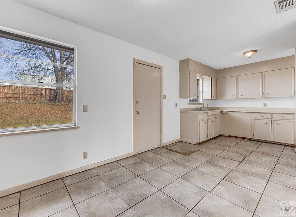 1124 Wheeler, Texarkana, TX 75503