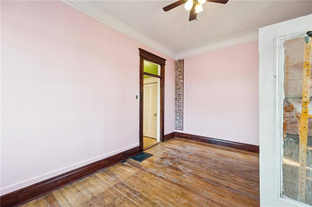 1304 East Pine Street, Harrisonville, MO 64701