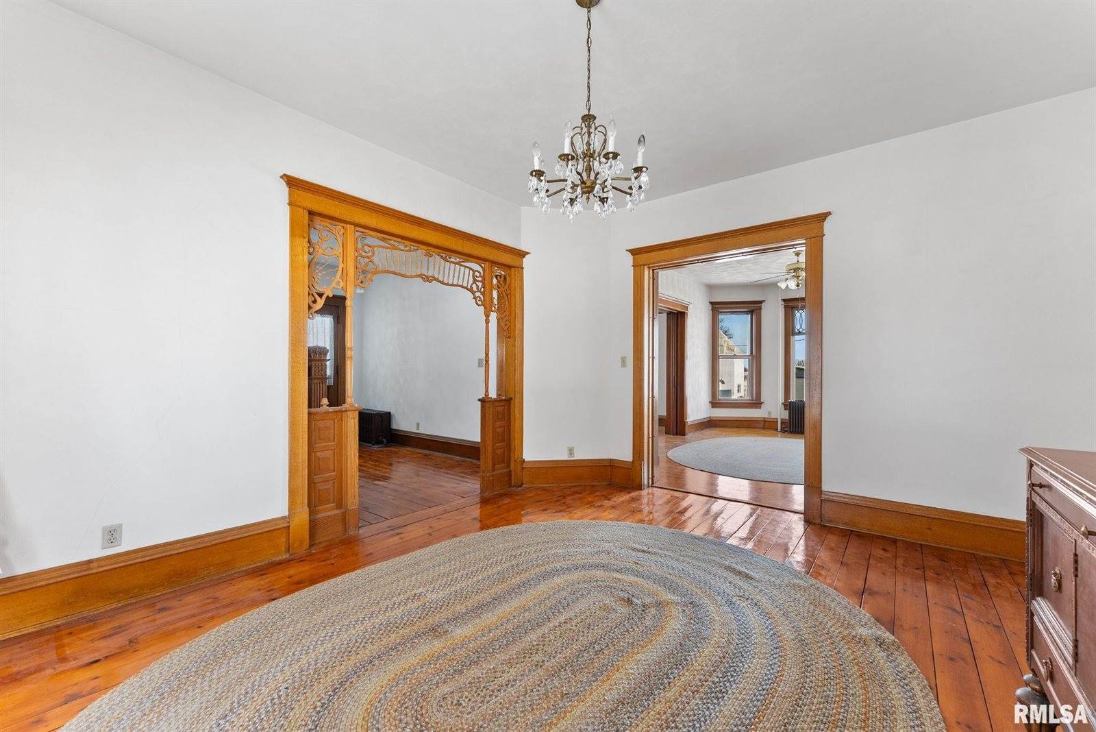 9629 North 1000th Avenue, Cambridge, IL 61238