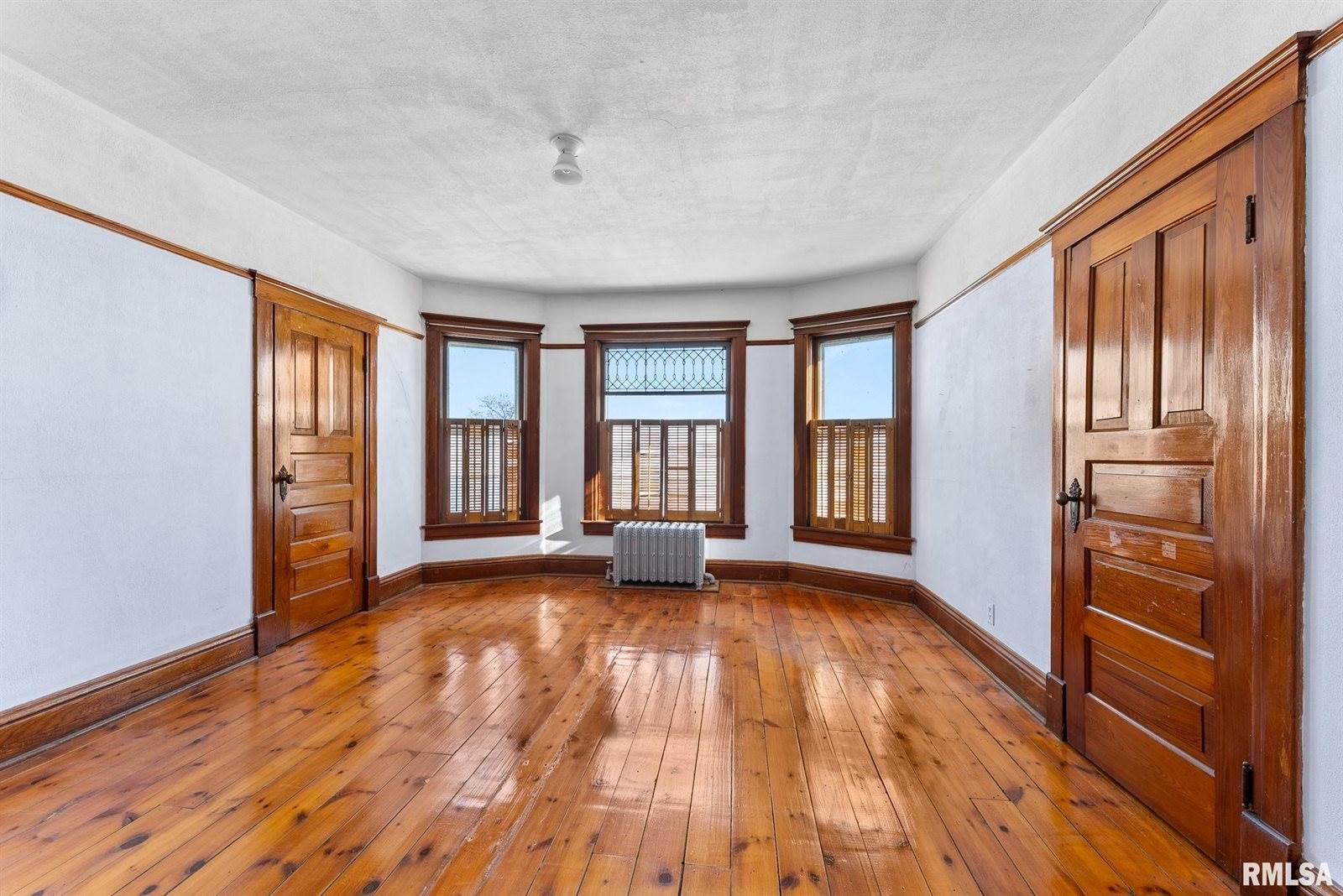 9629 North 1000th Avenue, Cambridge, IL 61238