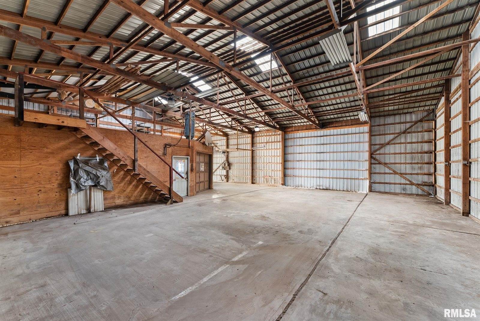 9629 North 1000th Avenue, Cambridge, IL 61238