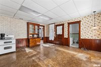 9629 North 1000th Avenue, Cambridge, IL 61238