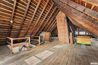 9629 North 1000th Avenue, Cambridge, IL 61238