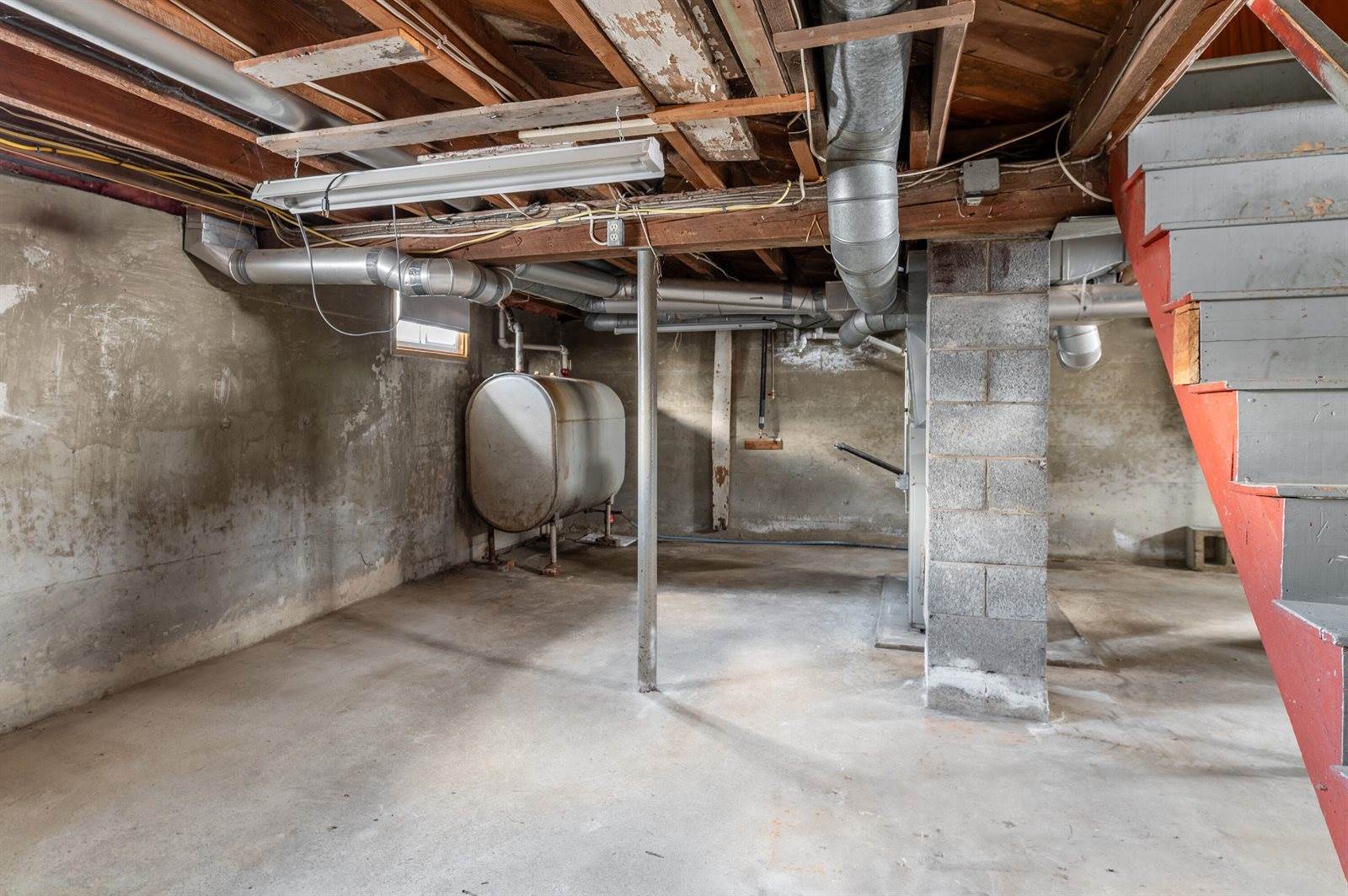 52 Earle Avenue, Bangor, ME 04401