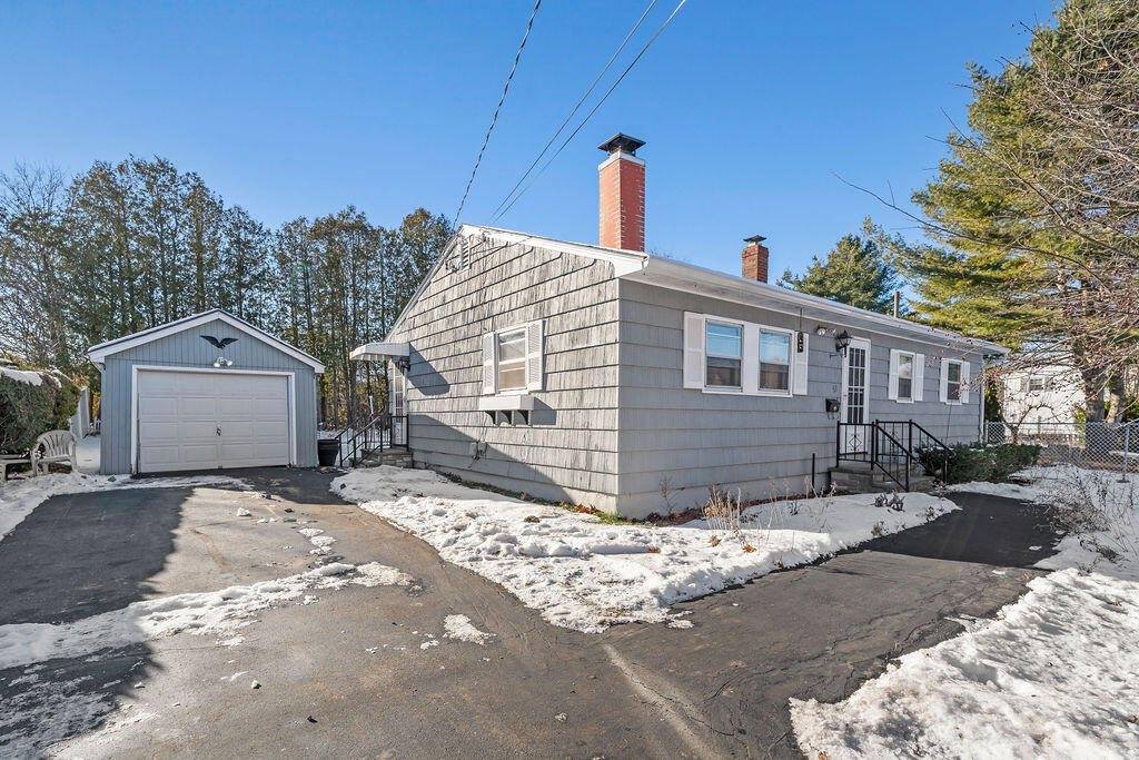 53 Park Avenue East, Brewer, ME 04412