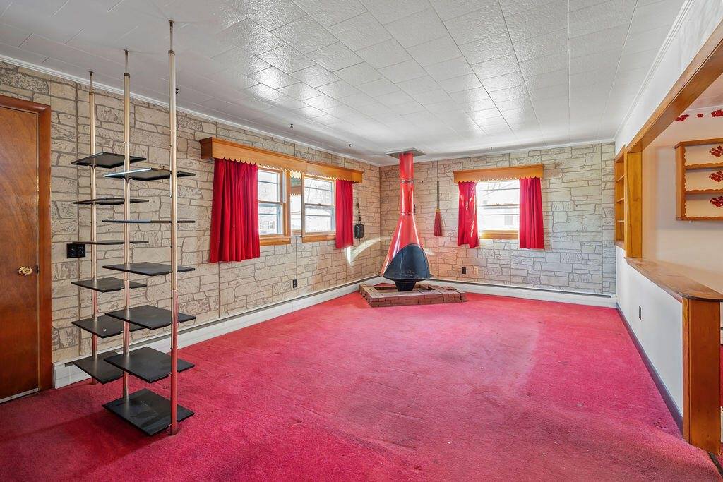 53 Park Avenue East, Brewer, ME 04412