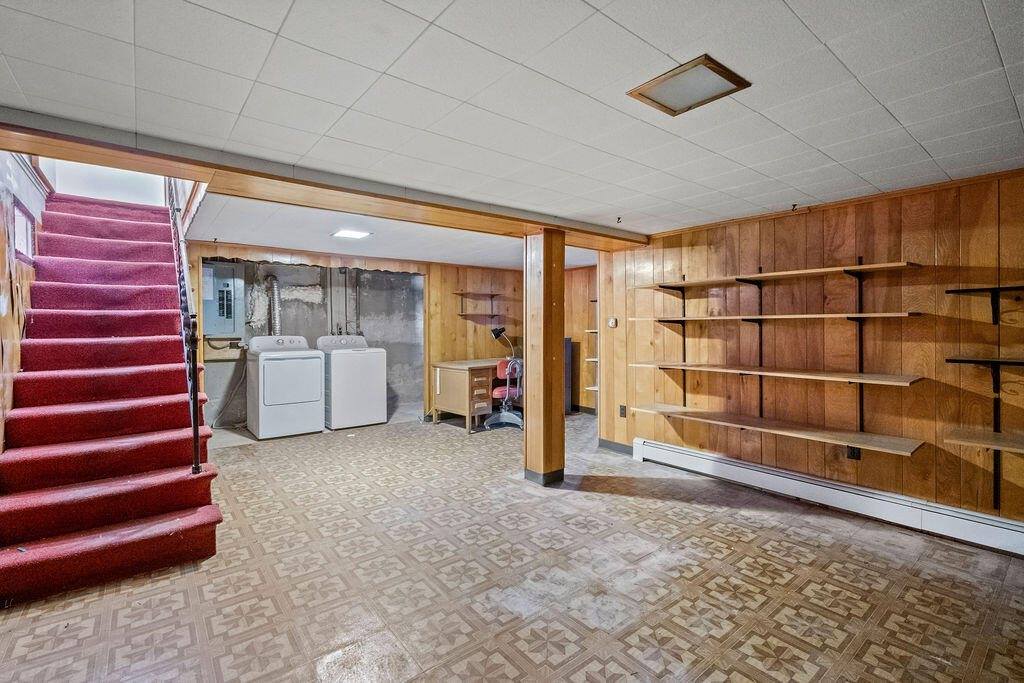 53 Park Avenue East, Brewer, ME 04412