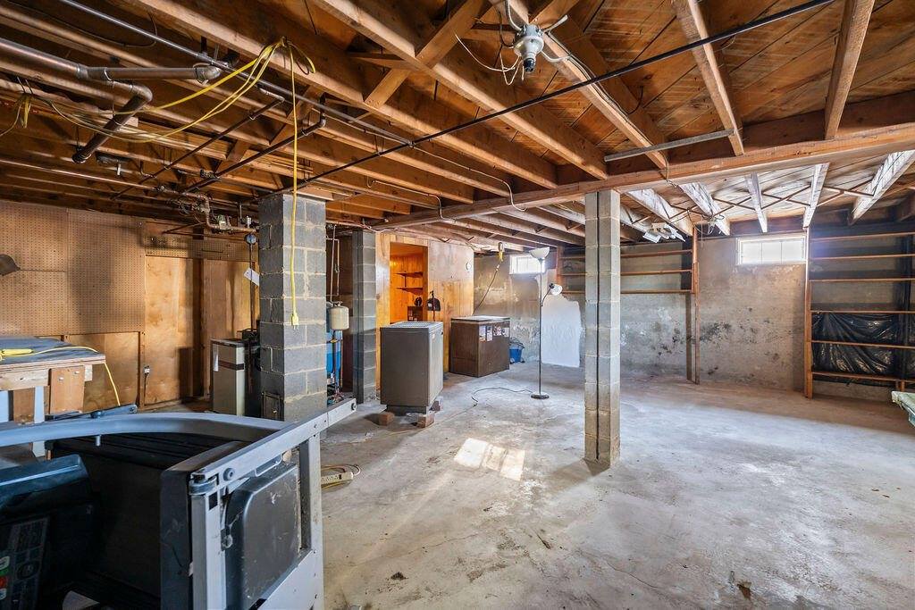 53 Park Avenue East, Brewer, ME 04412