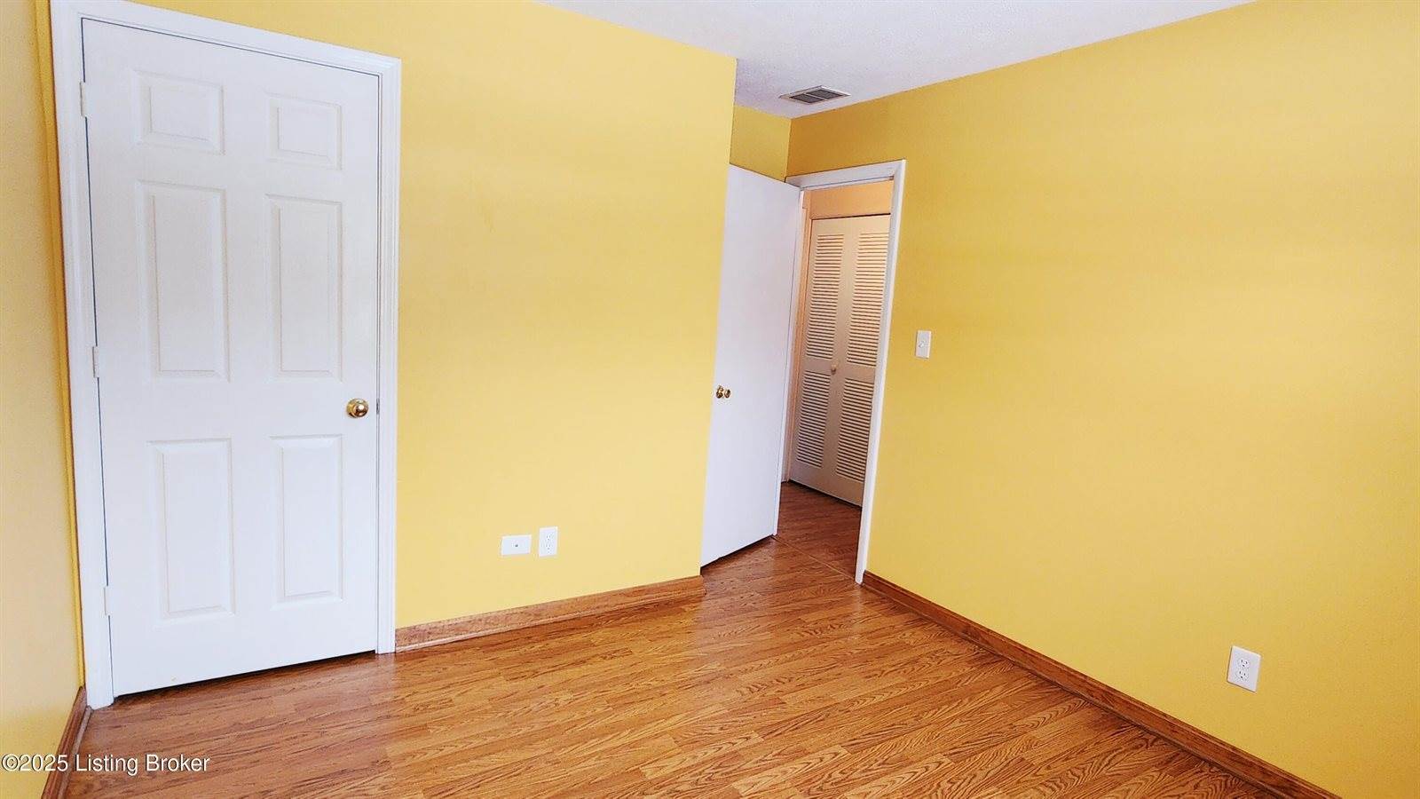 7501 Rutledge Rd, Louisville, KY 40258