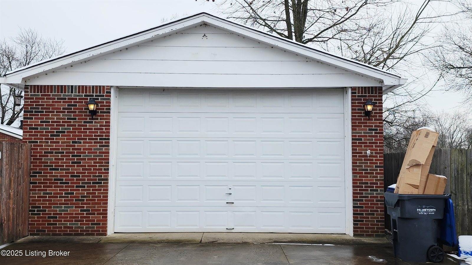 7501 Rutledge Rd, Louisville, KY 40258