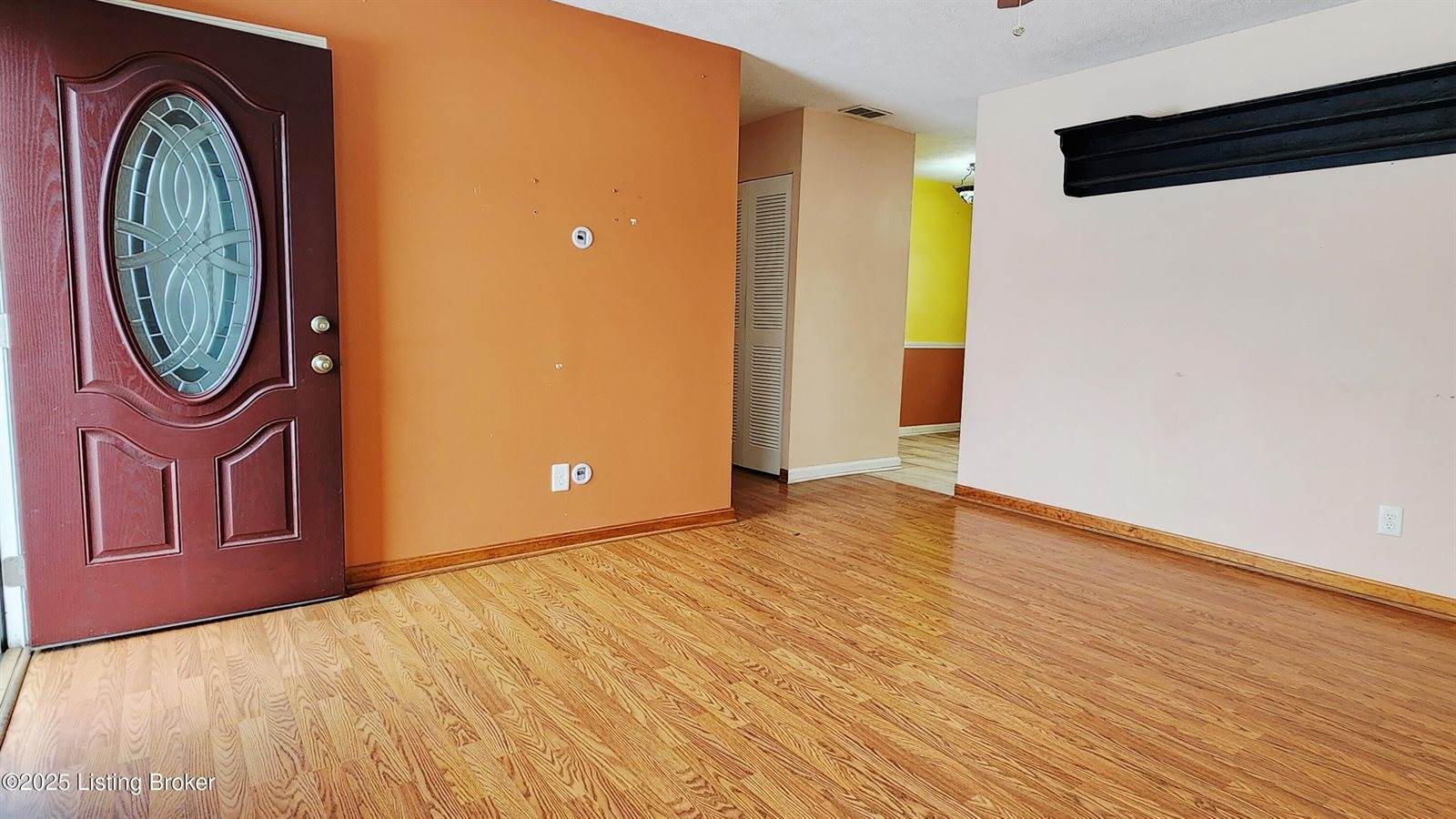 7501 Rutledge Rd, Louisville, KY 40258