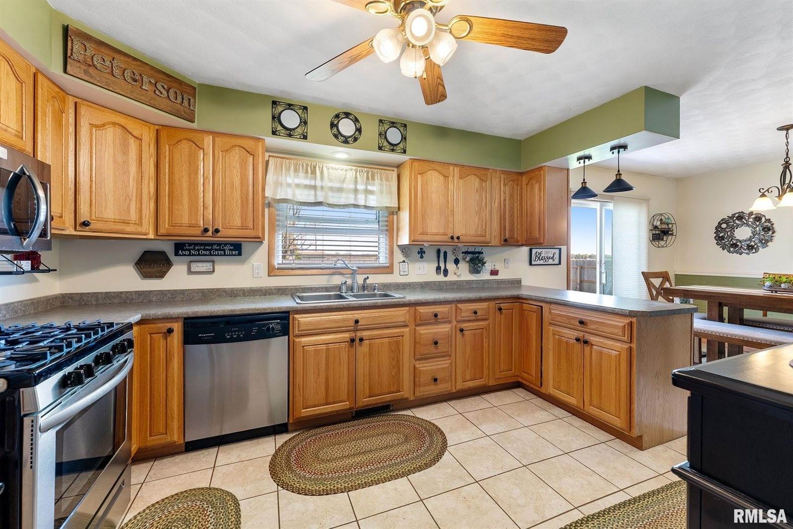 801 South Mississippi Street, Blue Grass, IA 52726