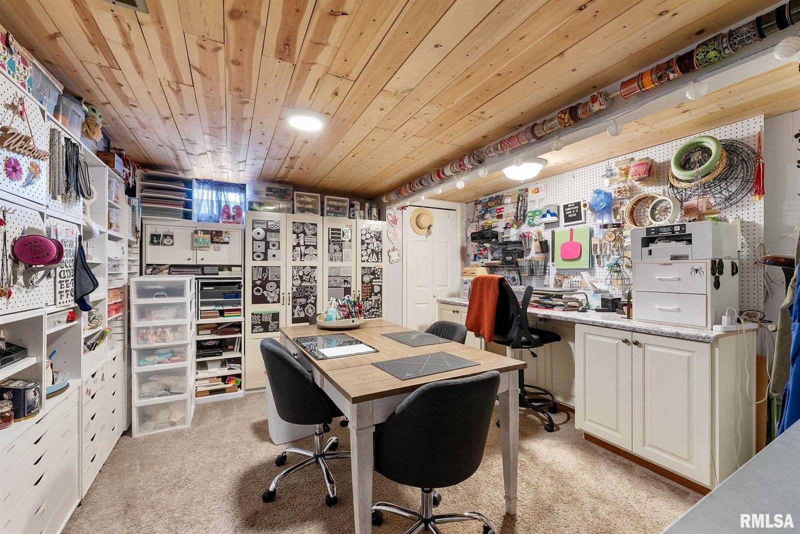 801 South Mississippi Street, Blue Grass, IA 52726