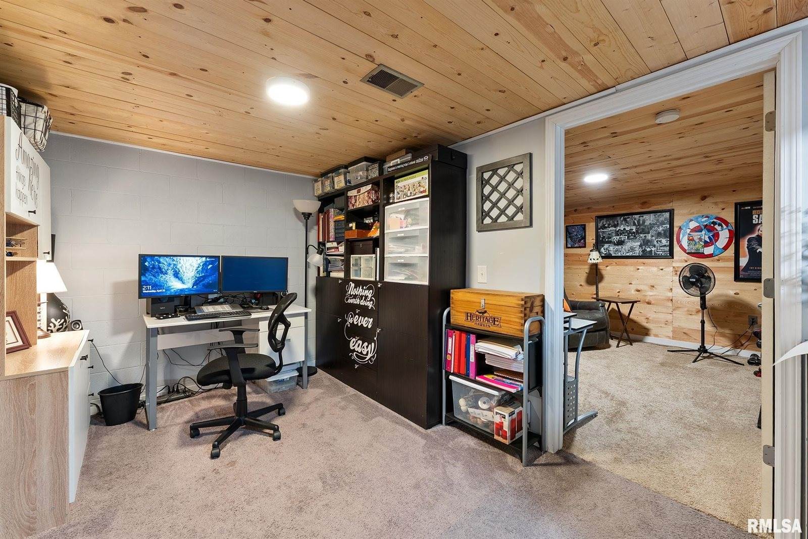 801 South Mississippi Street, Blue Grass, IA 52726