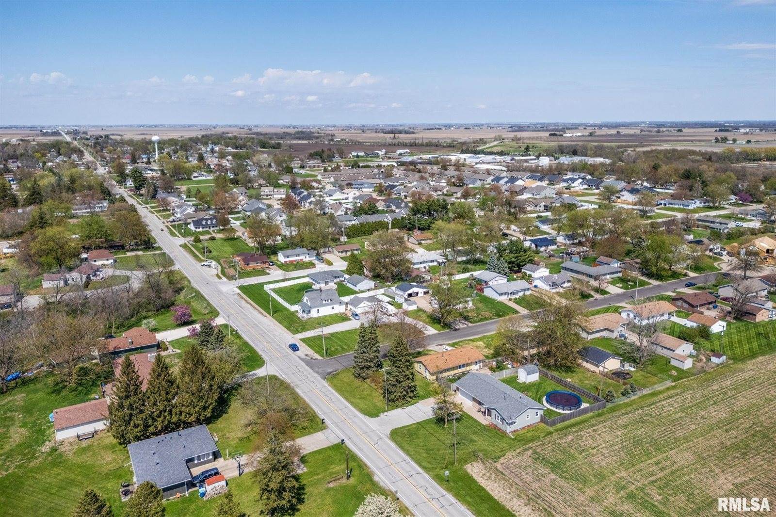 801 South Mississippi Street, Blue Grass, IA 52726