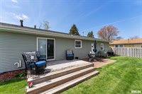 801 South Mississippi Street, Blue Grass, IA 52726