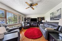 801 South Mississippi Street, Blue Grass, IA 52726