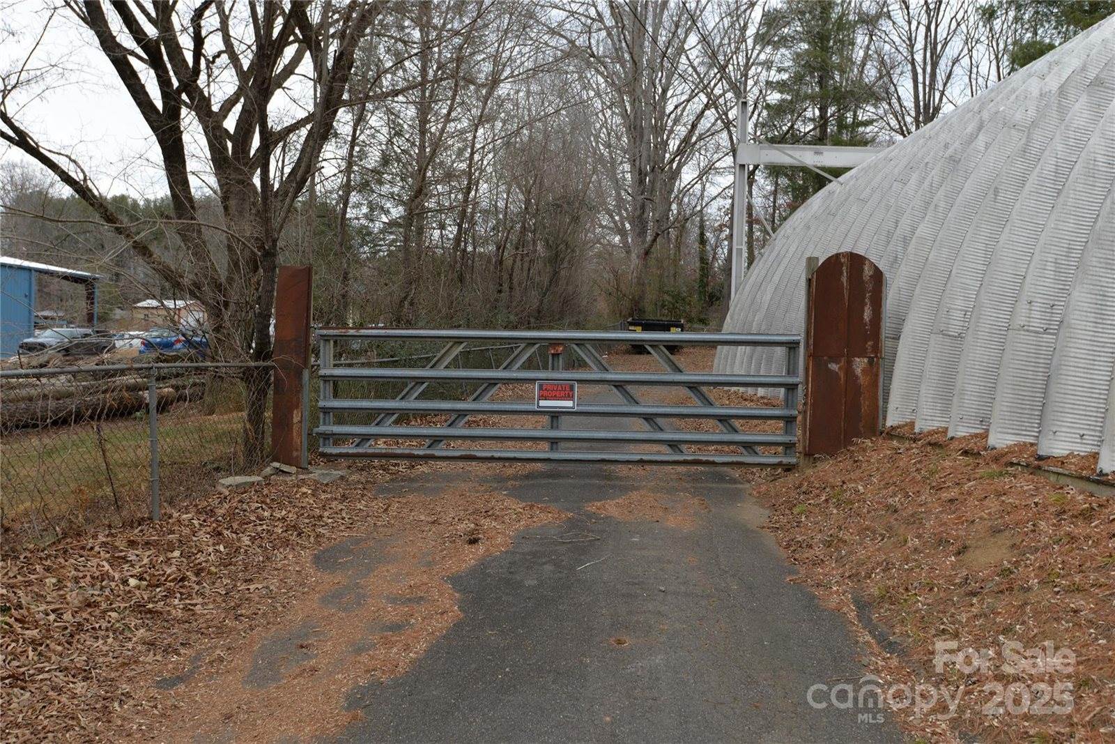 2002 US 70 Highway, Swannanoa, NC 28778