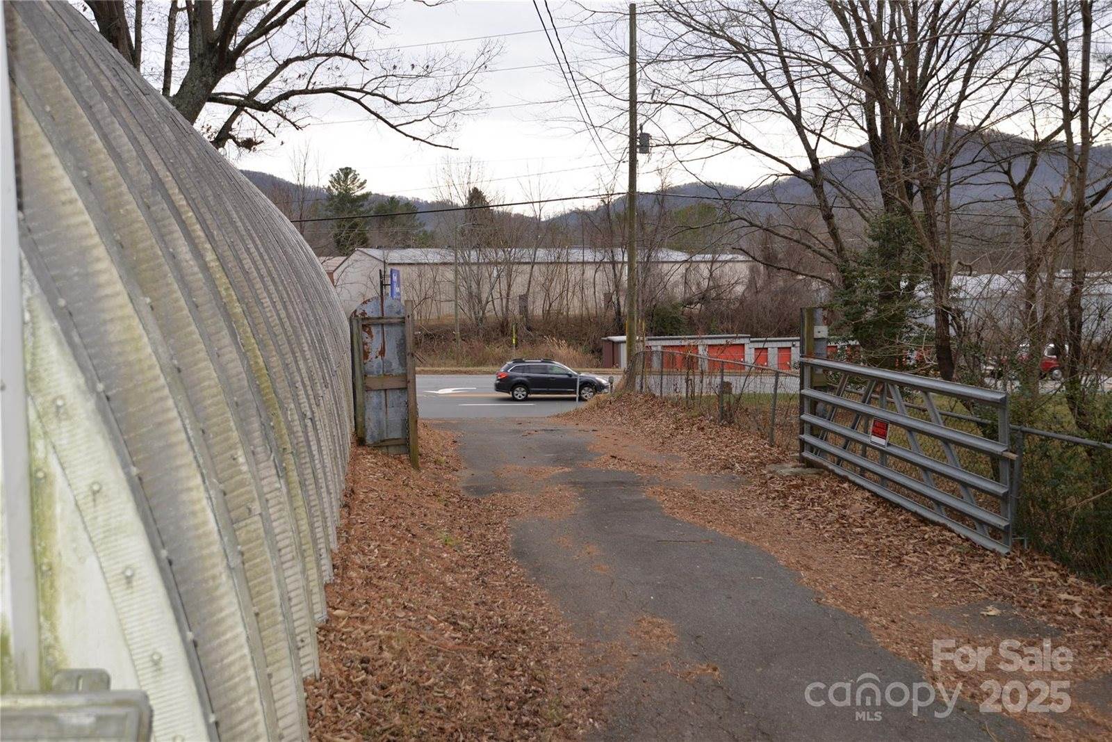 2002 US 70 Highway, Swannanoa, NC 28778