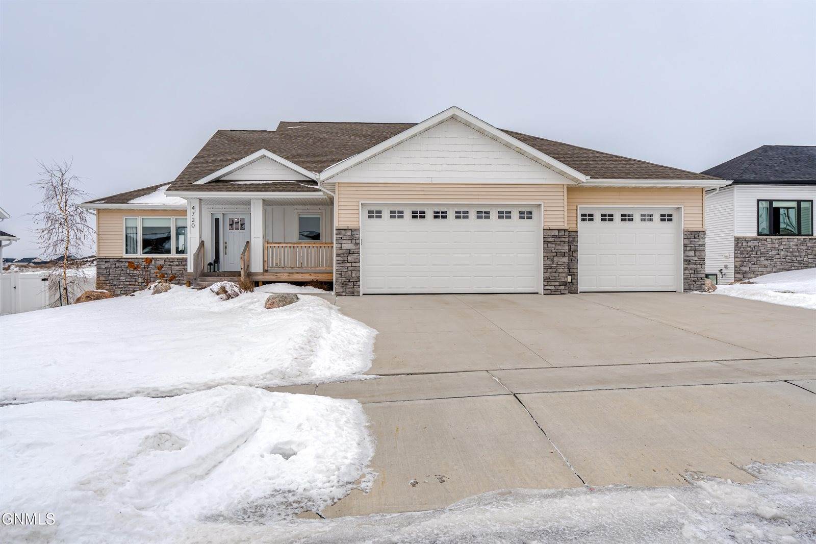 4720 Kites Lane, Bismarck, ND 58503