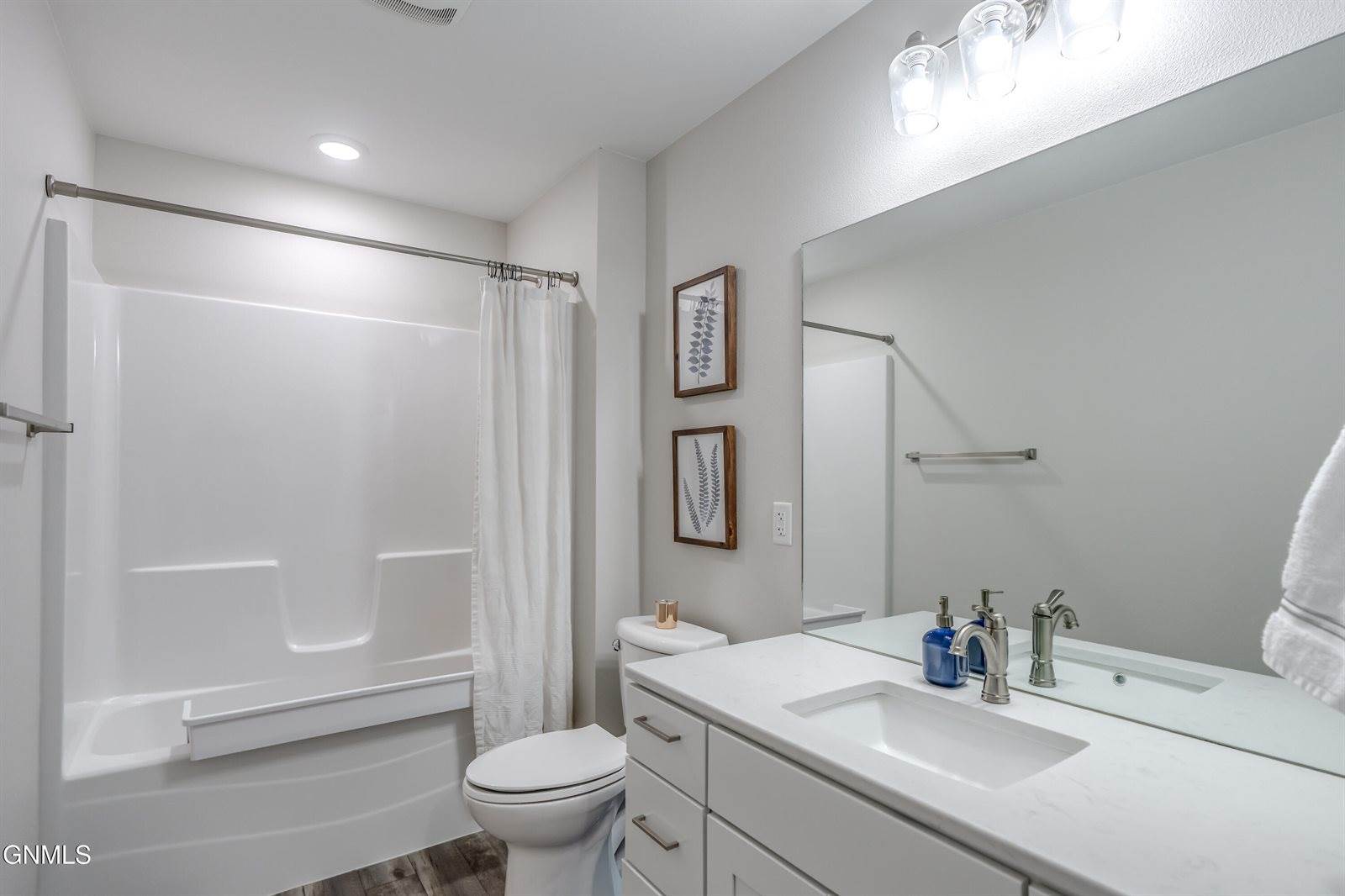 4720 Kites Lane, Bismarck, ND 58503