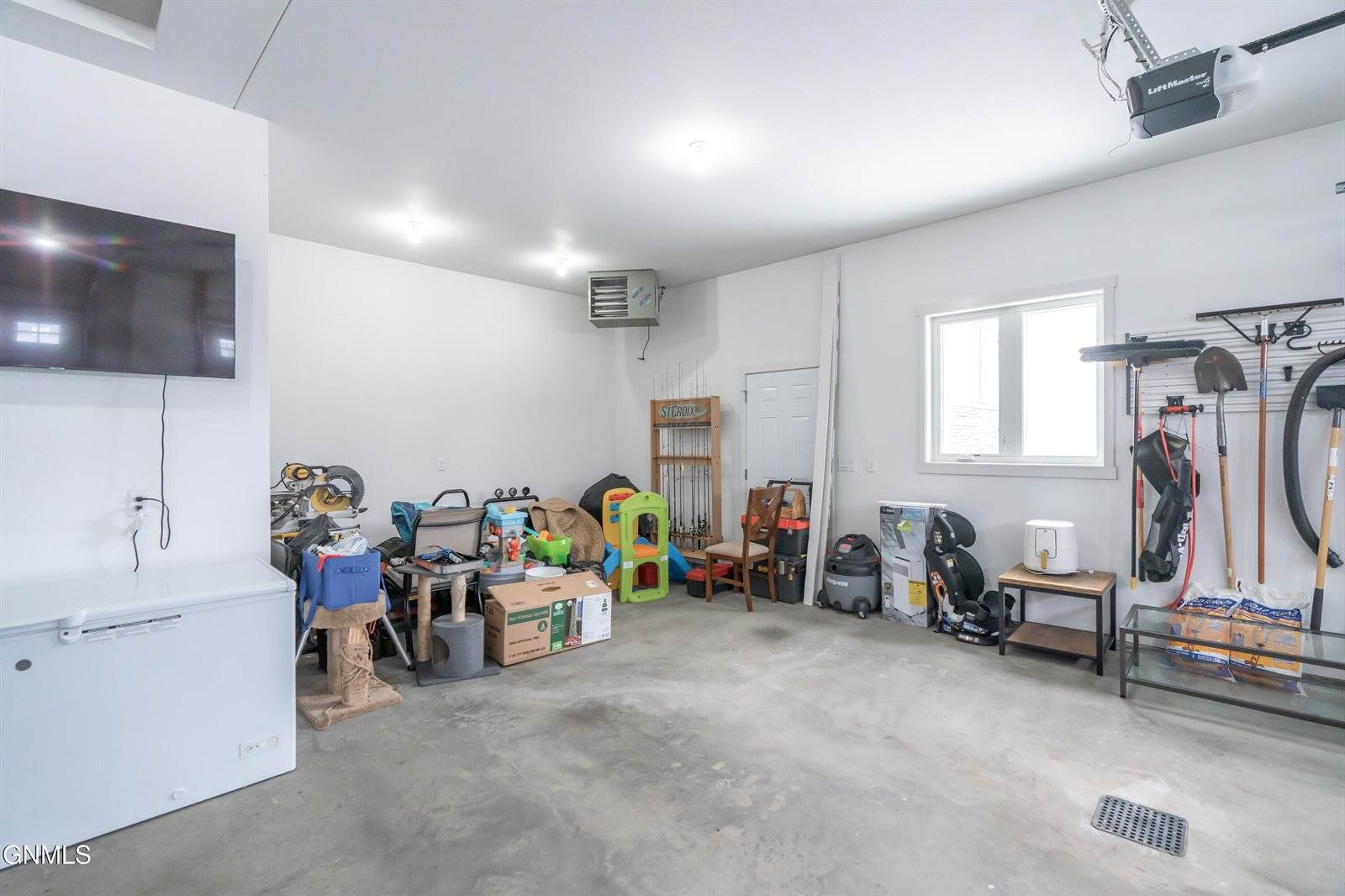 4720 Kites Lane, Bismarck, ND 58503