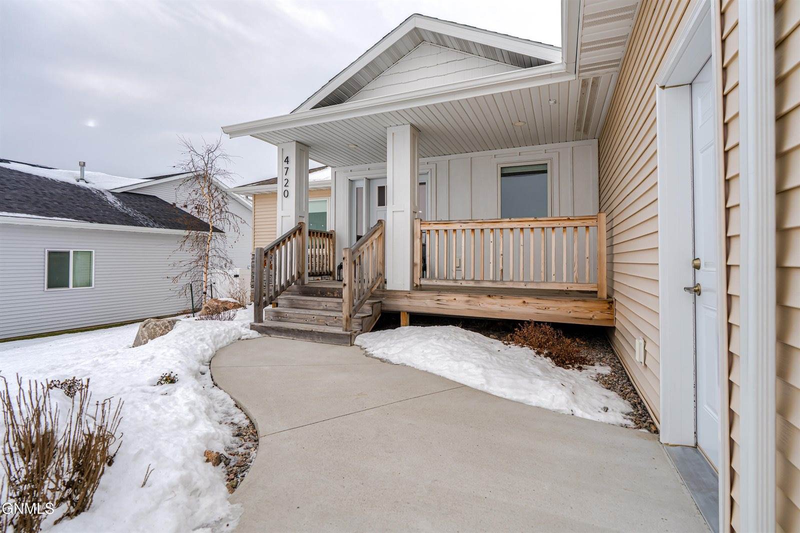 4720 Kites Lane, Bismarck, ND 58503