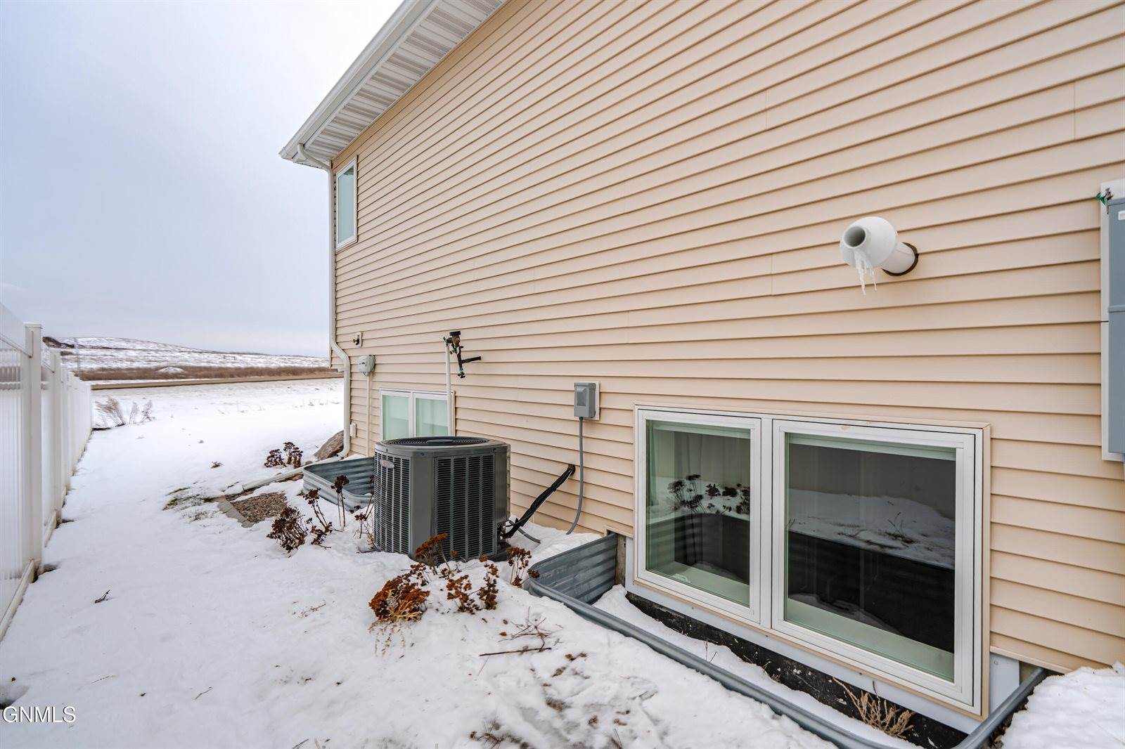 4720 Kites Lane, Bismarck, ND 58503