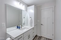 4720 Kites Lane, Bismarck, ND 58503