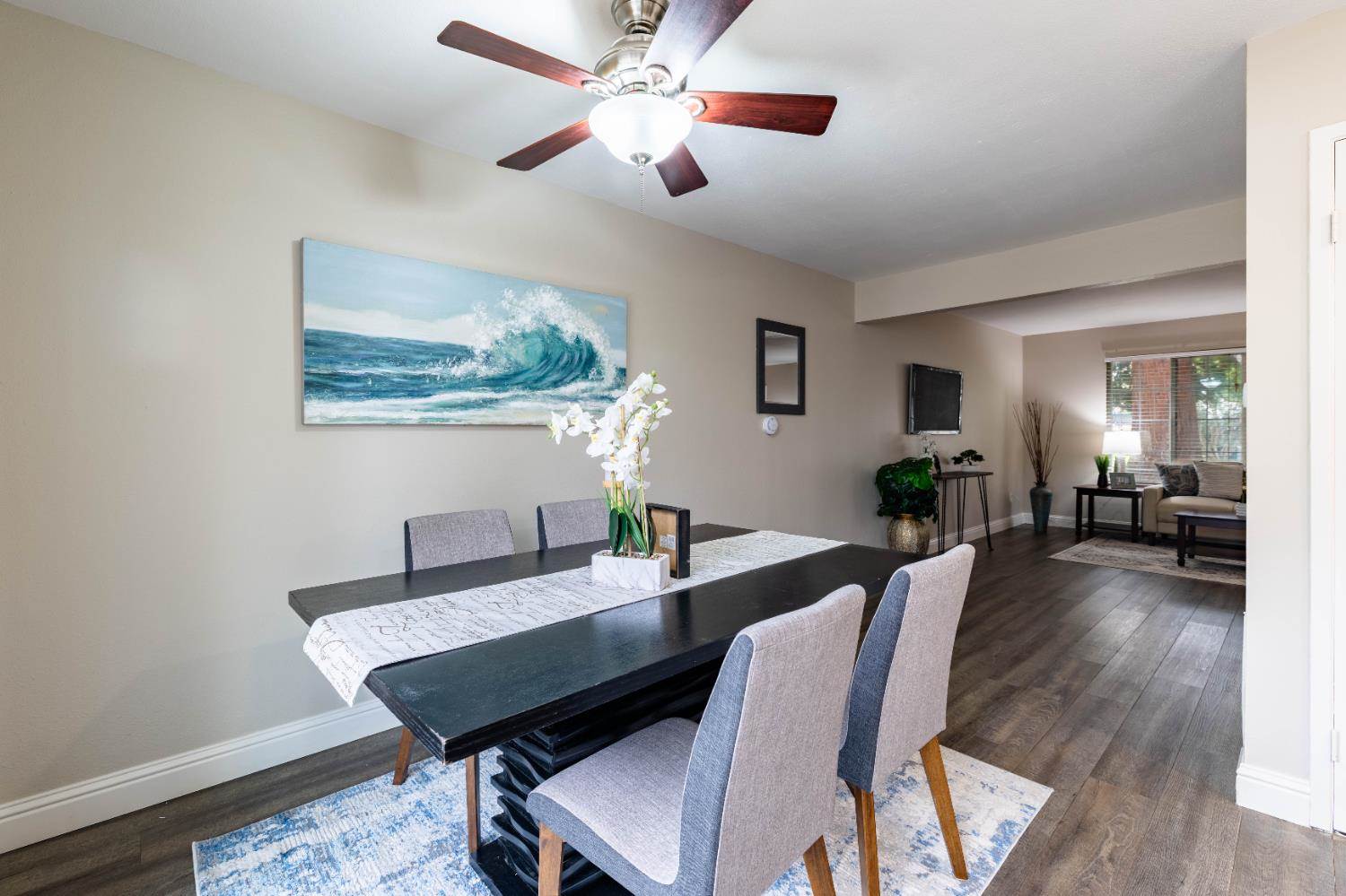 8913 Salmon Falls Drive, Sacramento, CA 95826