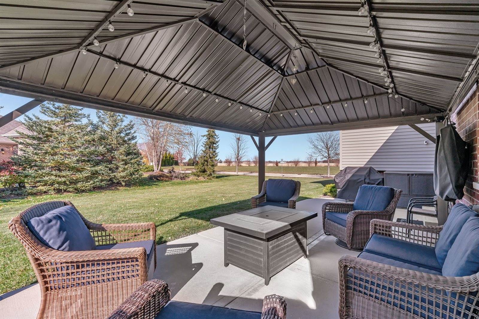 2749 Cole Lane, New Lenox, IL 60451