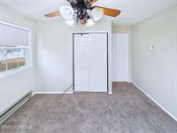 10 Hartford Road, Manchester, NJ 08759