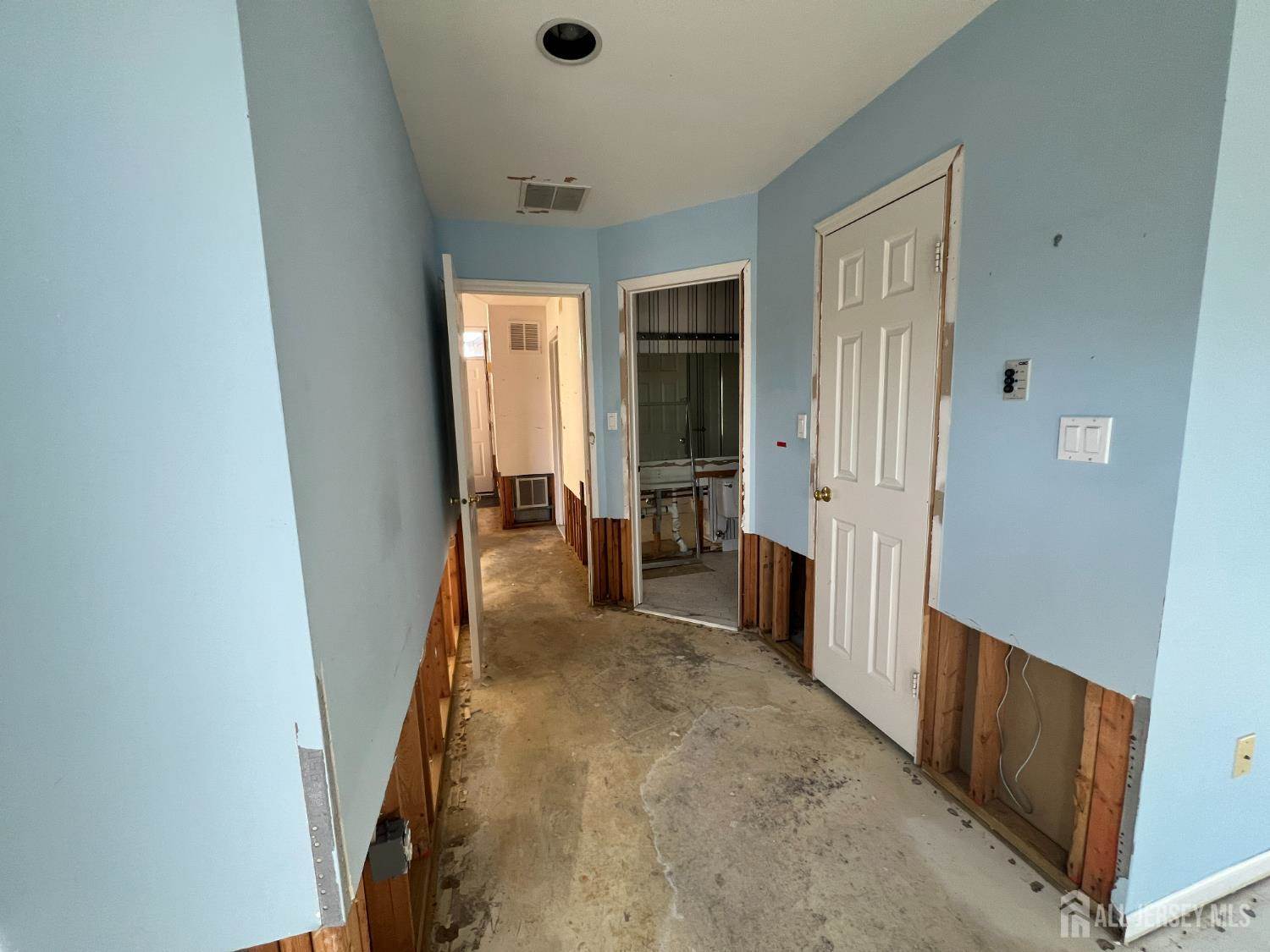 3 Winthrop Road, Monroe, NJ 08831