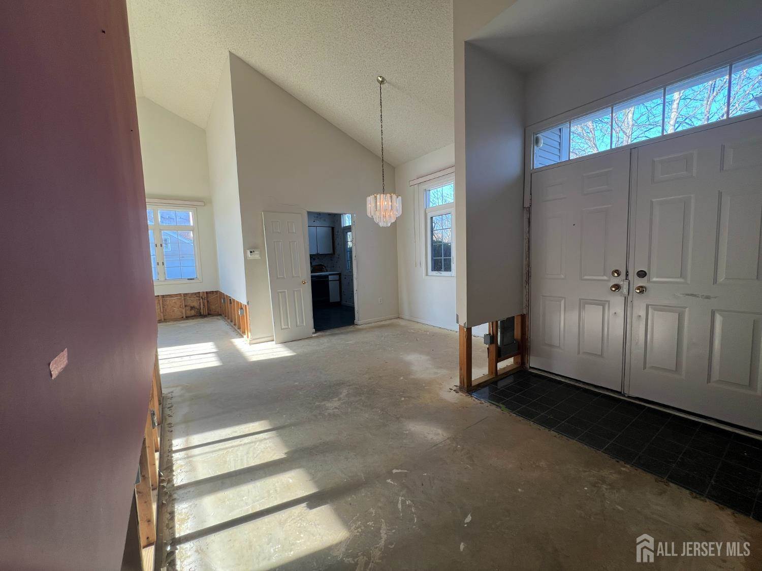 3 Winthrop Road, Monroe, NJ 08831