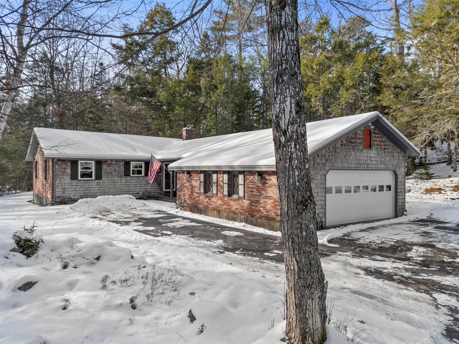 15 Cooper Road, Freeport, ME 04032