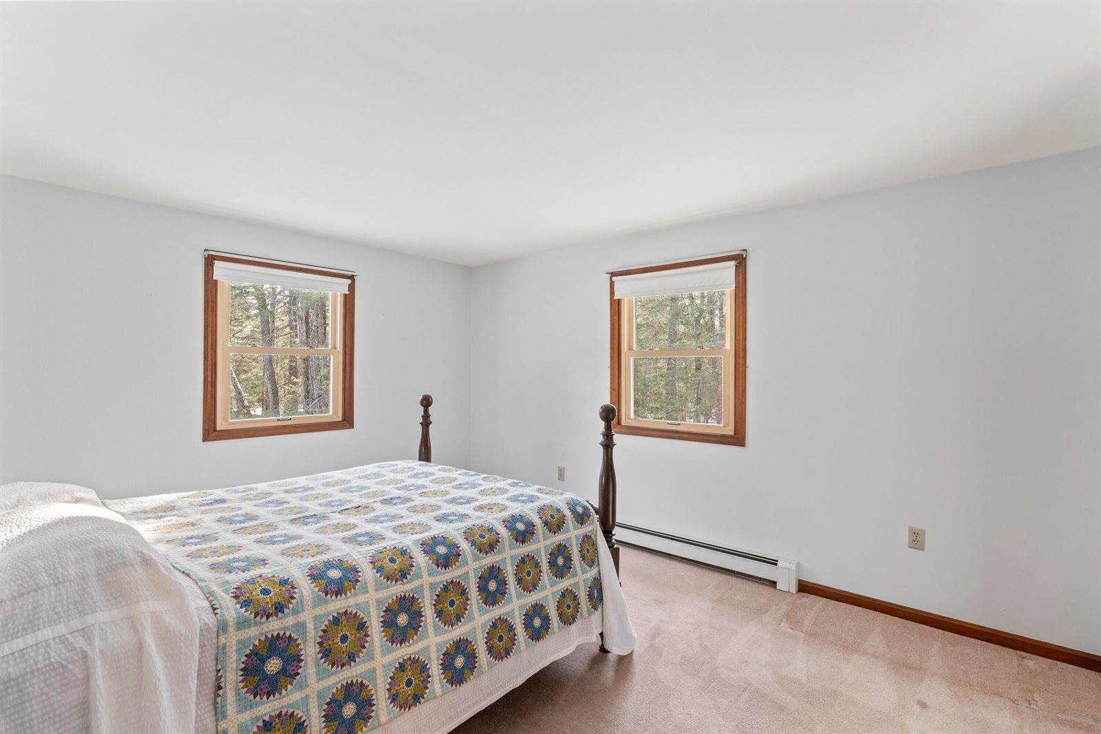 15 Cooper Road, Freeport, ME 04032