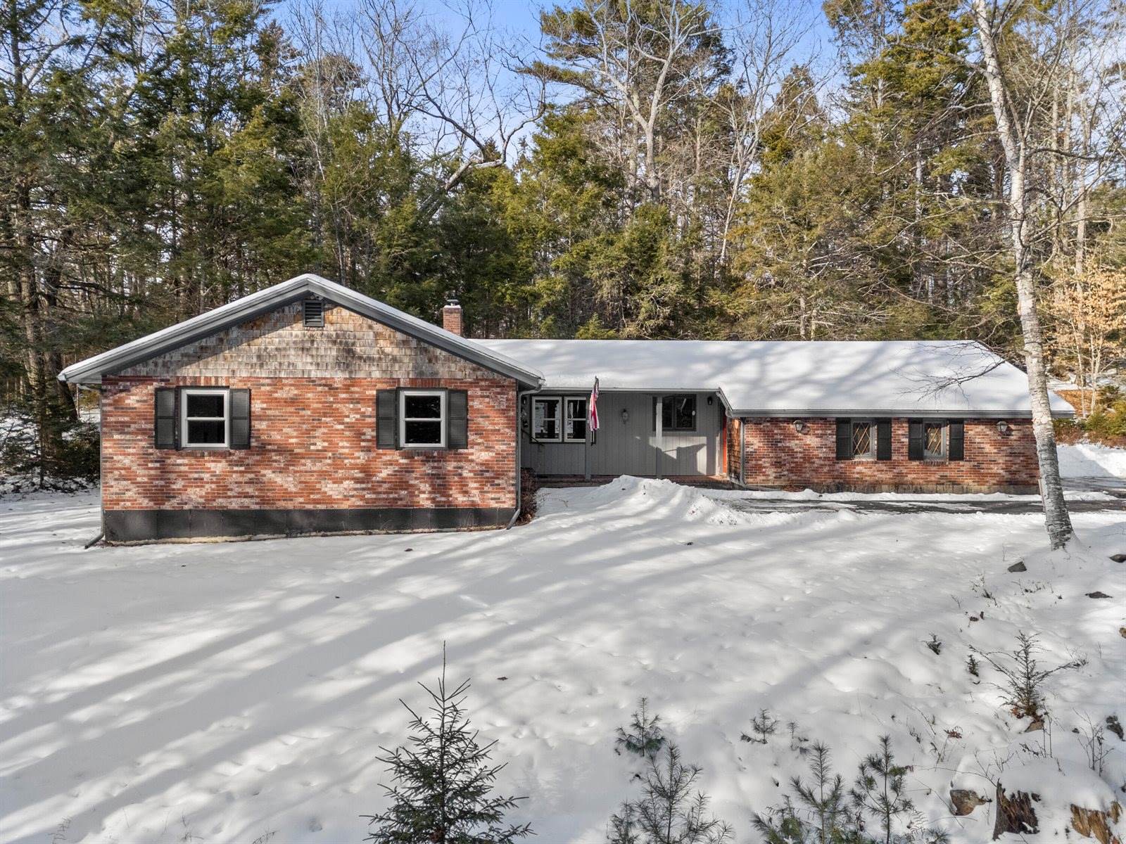 15 Cooper Road, Freeport, ME 04032