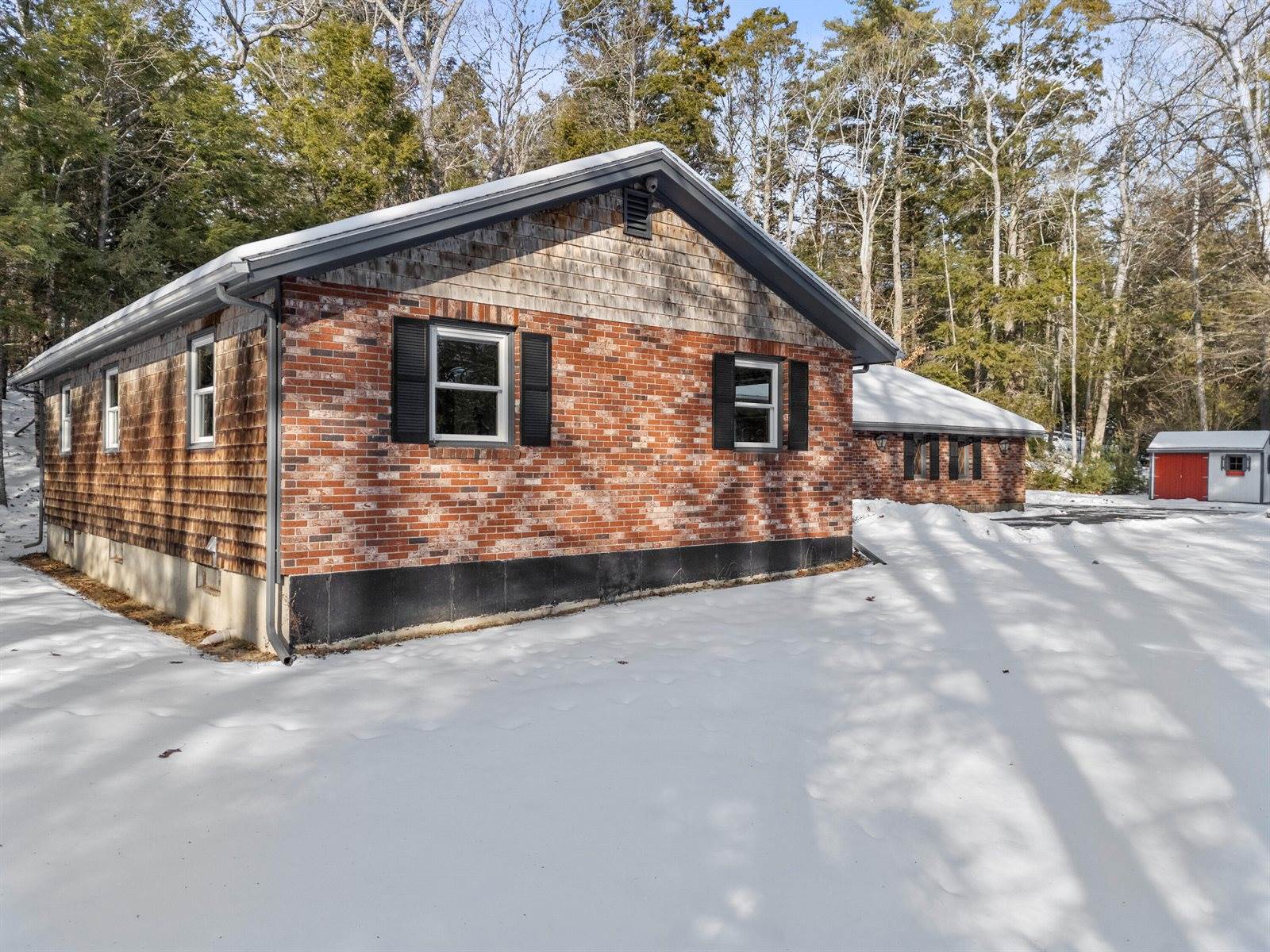15 Cooper Road, Freeport, ME 04032