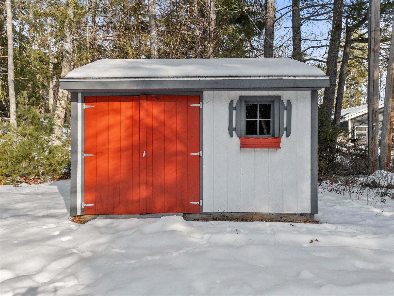 15 Cooper Road, Freeport, ME 04032