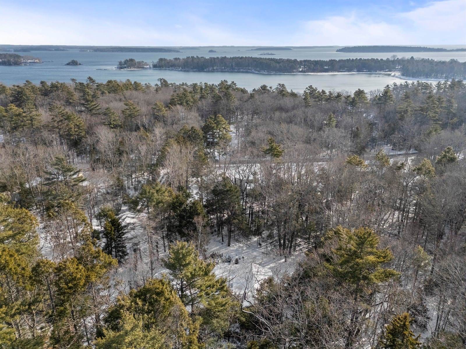 15 Cooper Road, Freeport, ME 04032