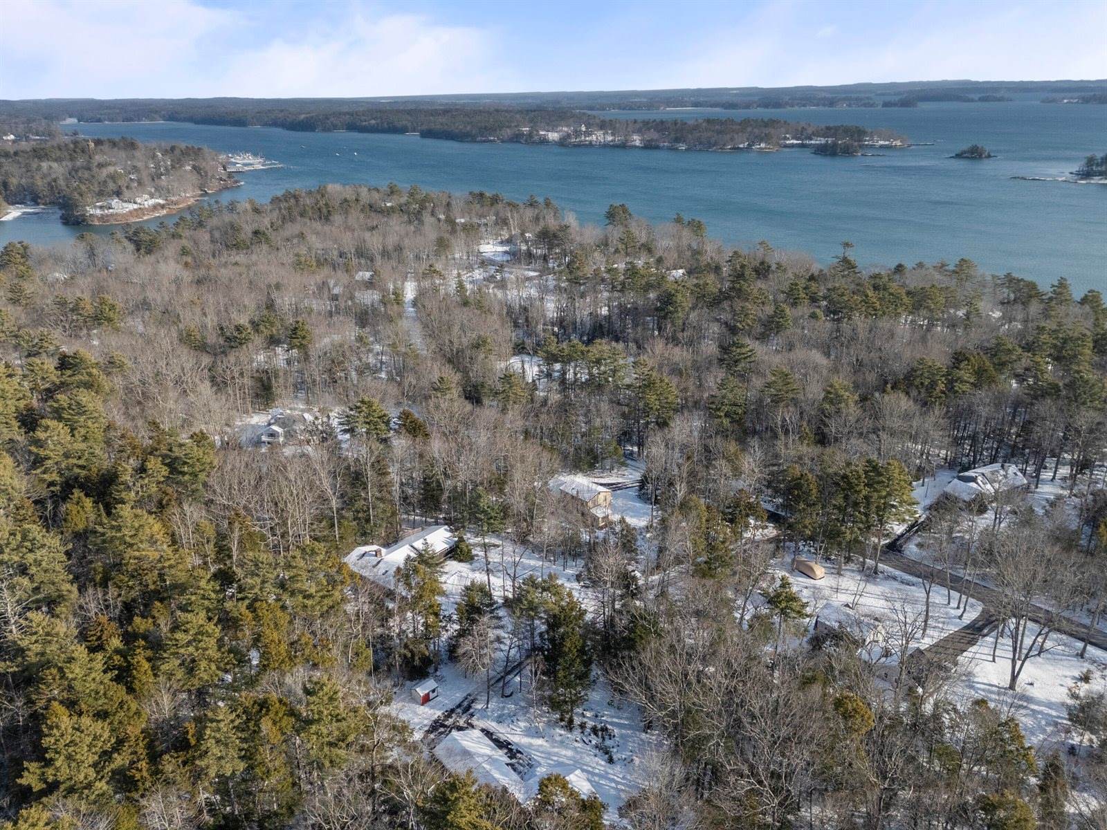 15 Cooper Road, Freeport, ME 04032