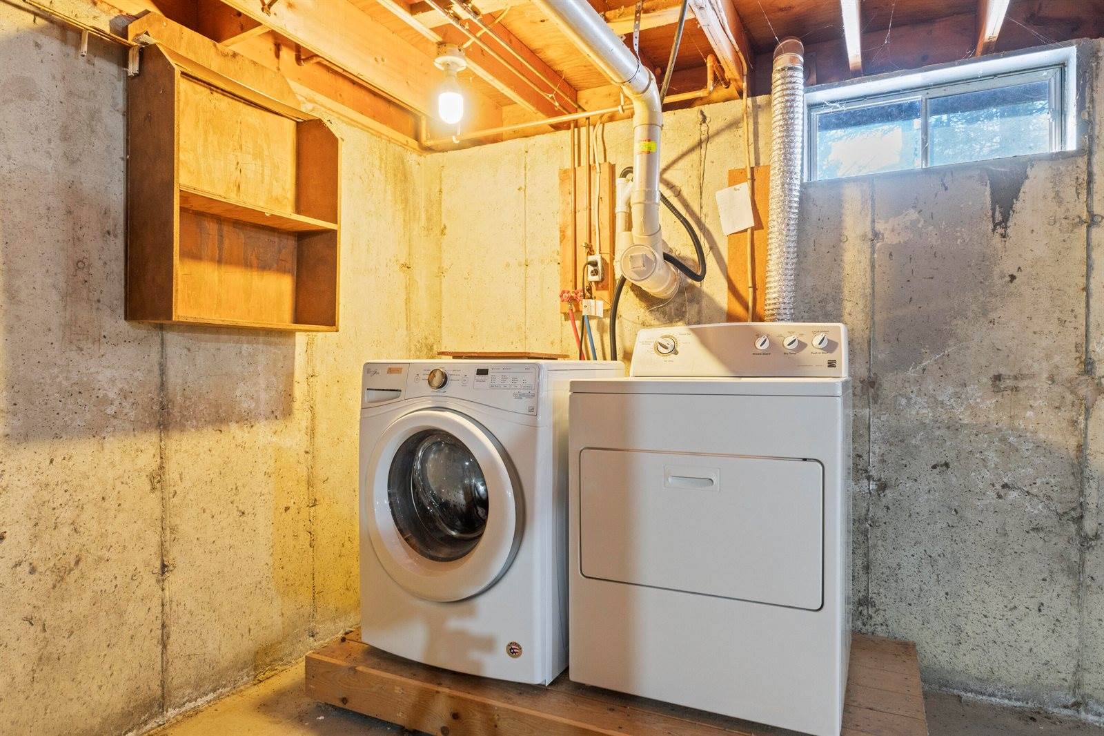 15 Cooper Road, Freeport, ME 04032