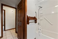 15 Cooper Road, Freeport, ME 04032