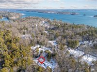 15 Cooper Road, Freeport, ME 04032