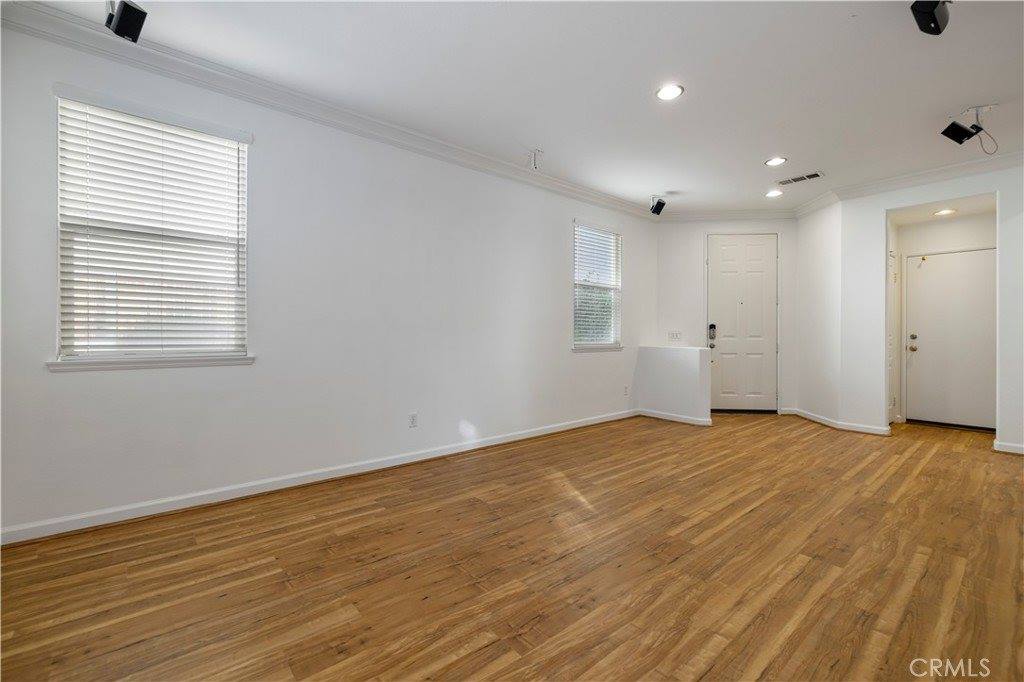 30335 Cedar Oak Lane, Castaic, CA 91384