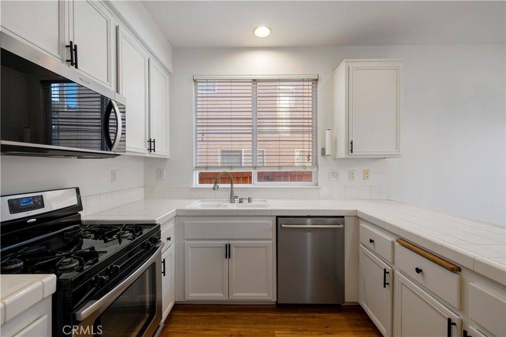 30335 Cedar Oak Lane, Castaic, CA 91384