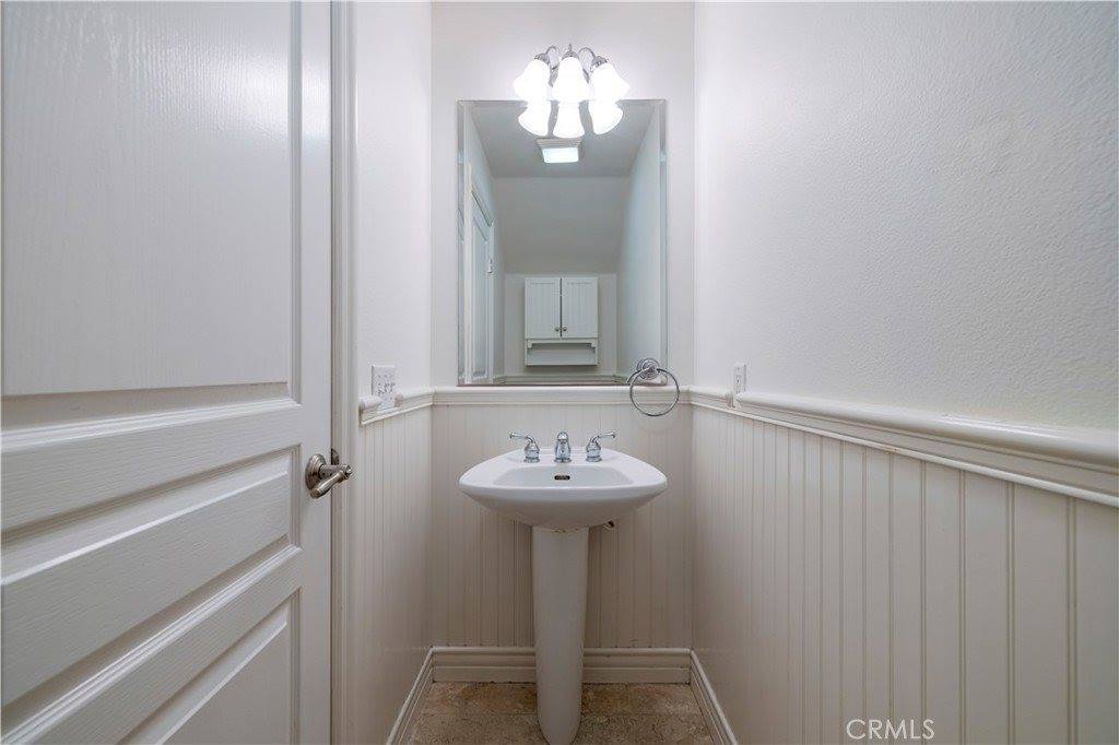 30335 Cedar Oak Lane, Castaic, CA 91384