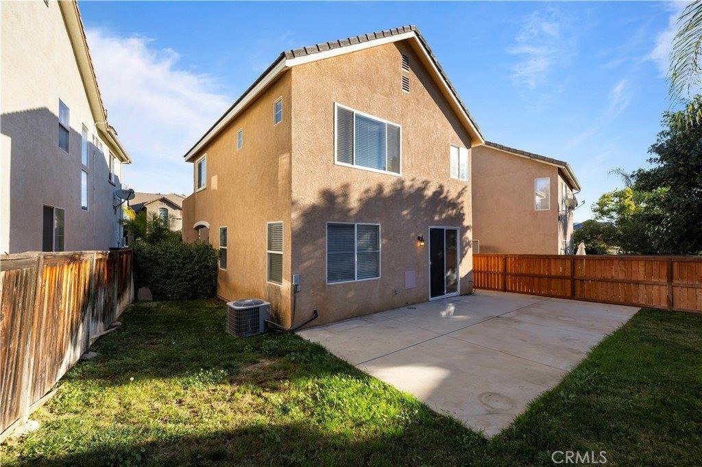 30335 Cedar Oak Lane, Castaic, CA 91384