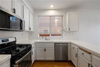 30335 Cedar Oak Lane, Castaic, CA 91384