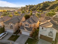 30335 Cedar Oak Lane, Castaic, CA 91384